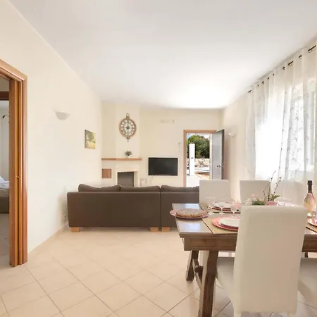 Irma With Private Pool By Wonderful Italy