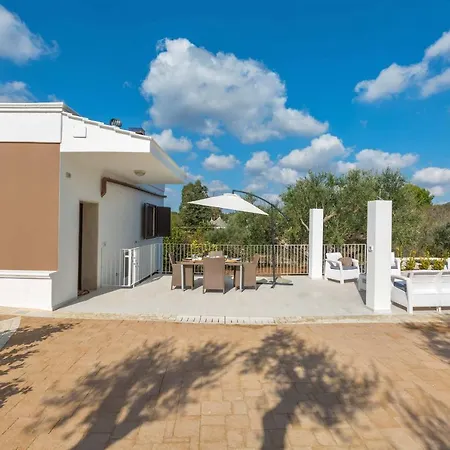 Villa Irma With Private Pool